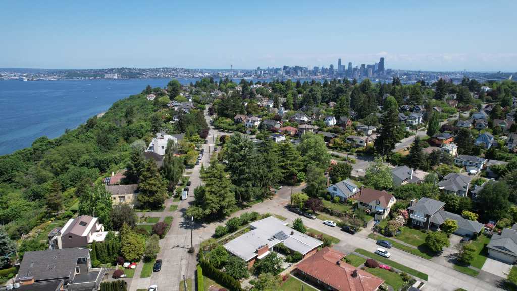 A Drone Pilot’s Guide to Regulations in Seattle